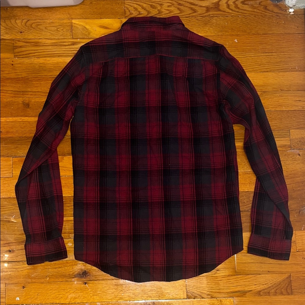 💎⭐️🌴 Ezekiel Black and Red Plaid Casual Shirt - Picture 6 of 8